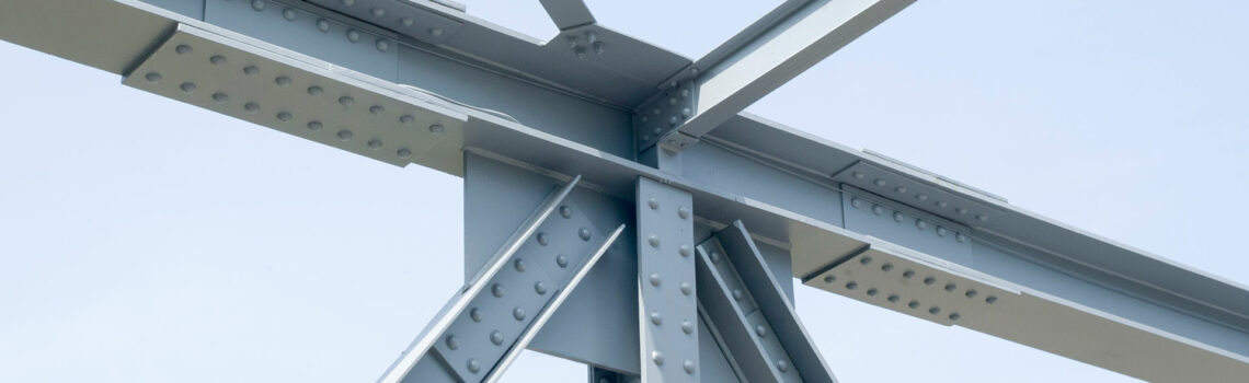 A connector strut between steel girders