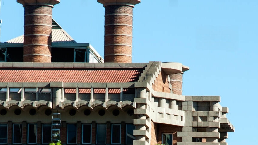 The Eastgate Centre, Harare was inspired by termite nest design ...