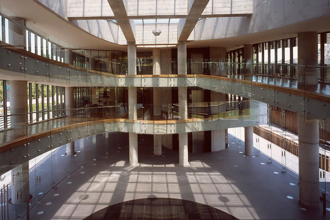 Transoceánica Building's atrium