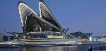 Zaha Hadid's Zhuhai Jinwan Civic Arts Centre, exterior at night